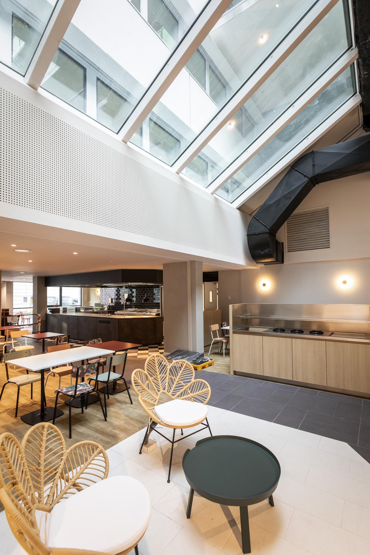 19063_corner_allianz_interieur_08.jpg