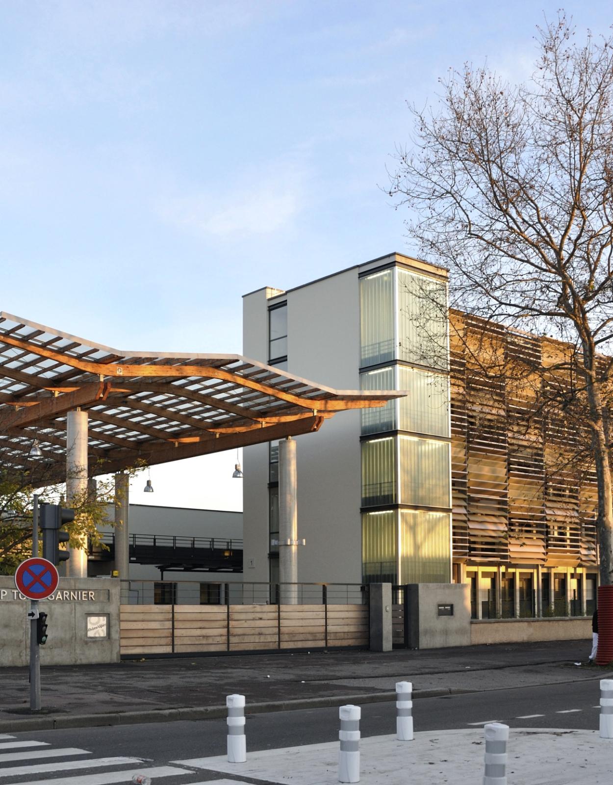 04014_lycee_tony_garnier_exterieur_01.jpg