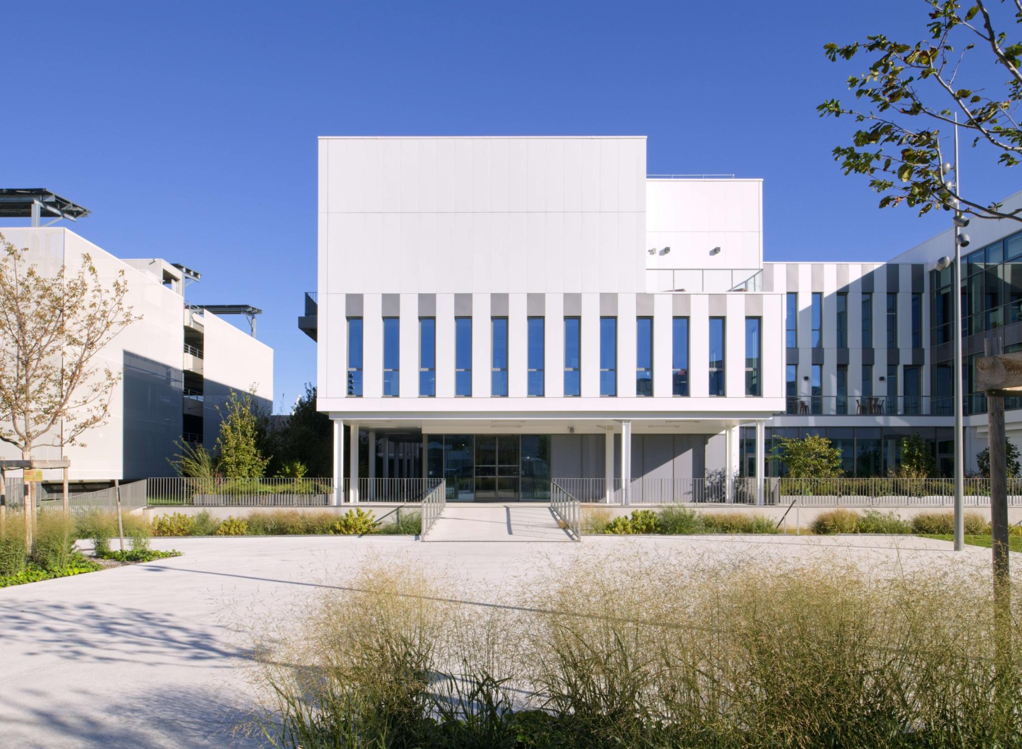 16045_hermes_exterieur_04.jpg