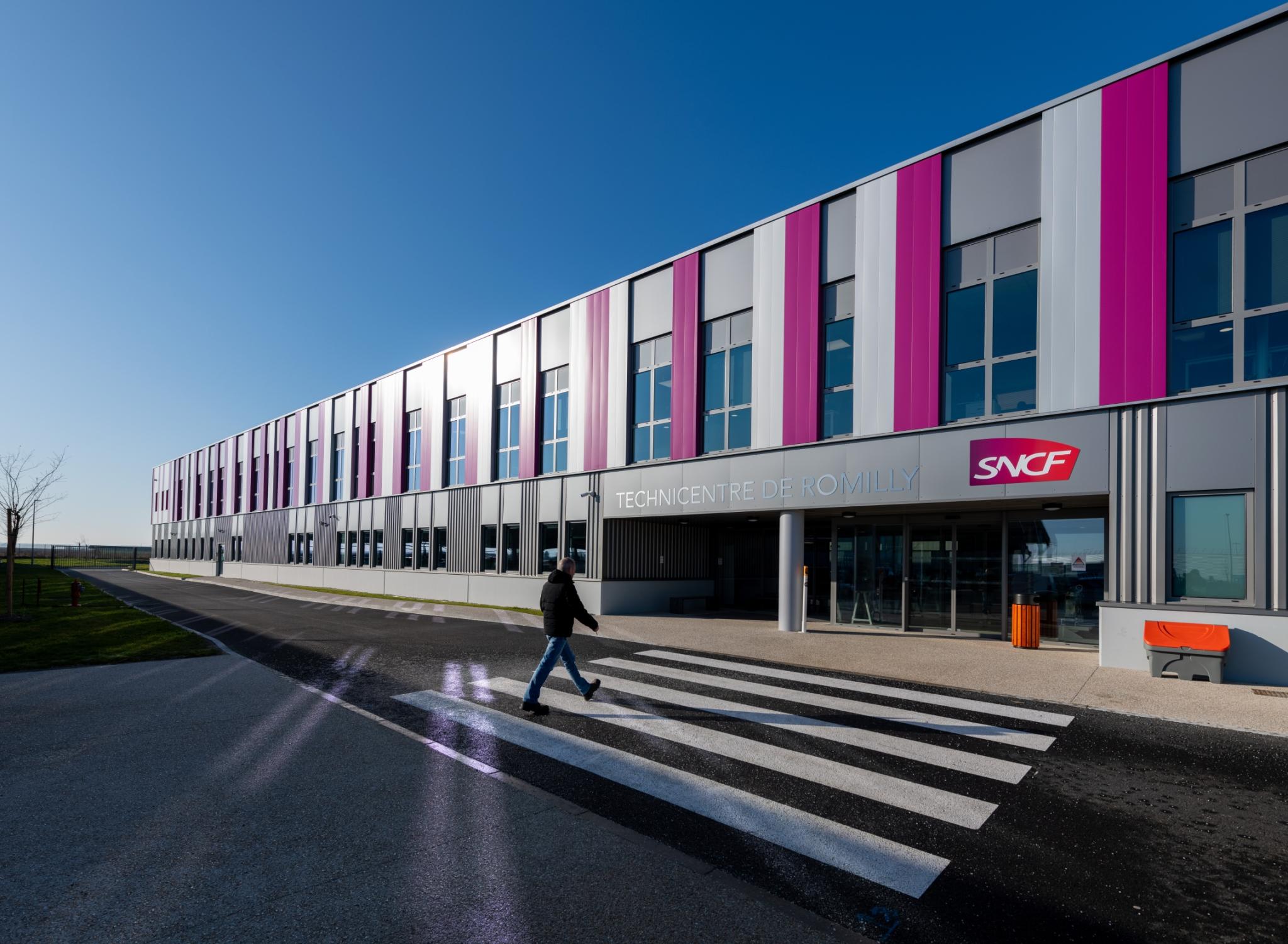 17041_sncf_romilly_exterieur_01.jpg