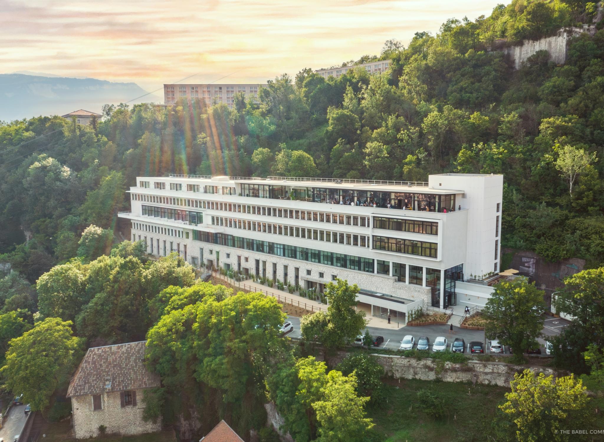 18068_dolomieu_grenoble_exterieur_02.jpg