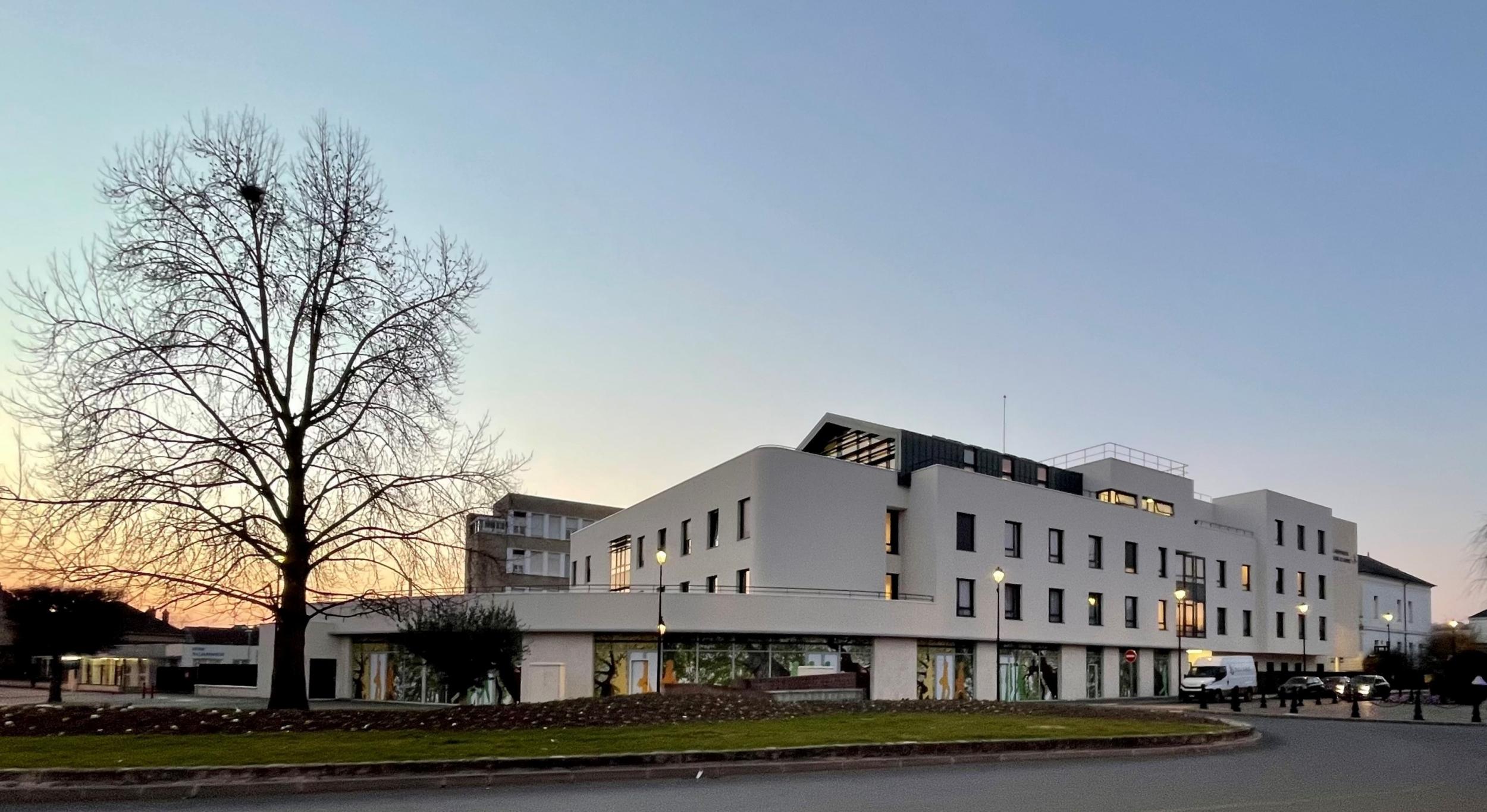 17297_ehpad_montereau_exterieur_08.jpg