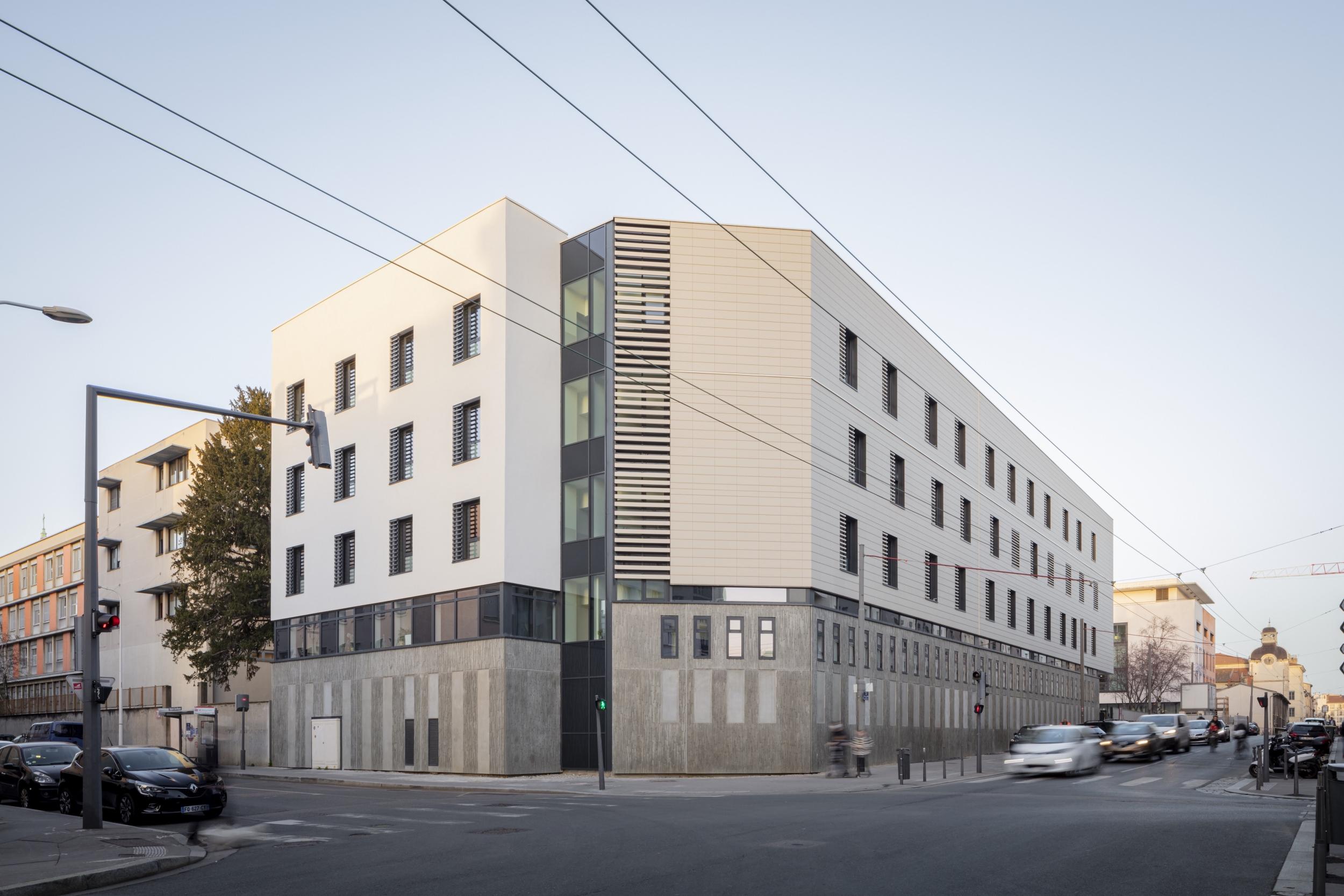 16180_mit_exterieur_01.jpeg